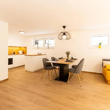 Apartmaji Klavdija Lublaň Exteriér fotografie