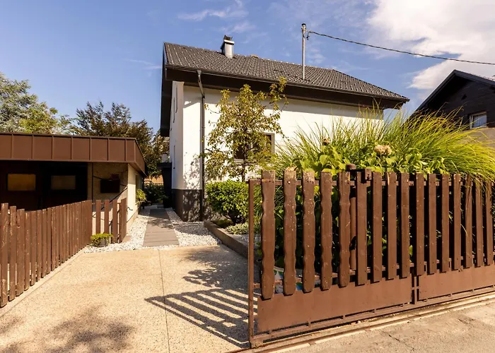 Apartmaji Klavdija